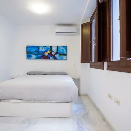 Rentalsevilla Espacioso Dúplex En La Puerta Real *