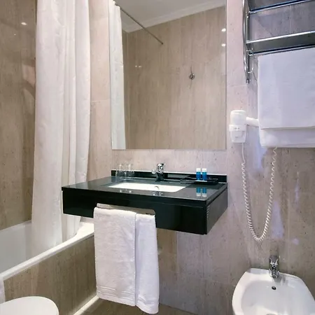 Hotel Maestranza *