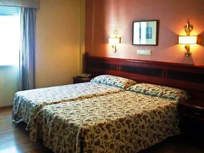 Hotel Reyes Catolicos 3*
