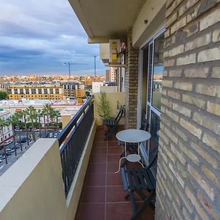 Rentalsevilla Apartamento Junto Al Estadio Del Betis Apartment