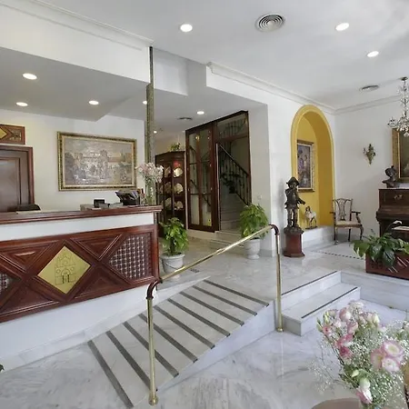 Basic Puerta De Hotel