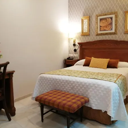 Europa Boutique Hotel *