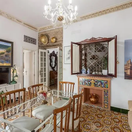 Apartamento Pequeño Palacete Calle Santas Patronas