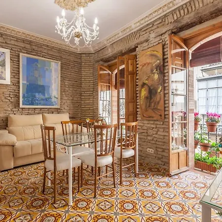 Pequeño Palacete Calle Santas Patronas Apartamento Sevilla