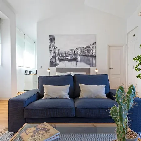 Genteel Castilla Terrace Apartamento