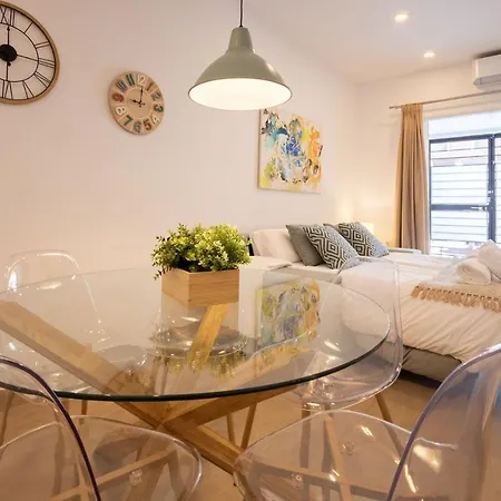 Apartment Nine O'clock Metrosol *