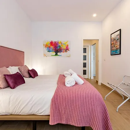 Nine O'clock Metrosol Apartment