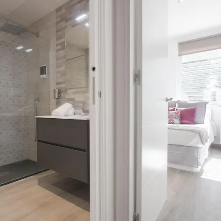 Charming Corners Azahar Apartment *