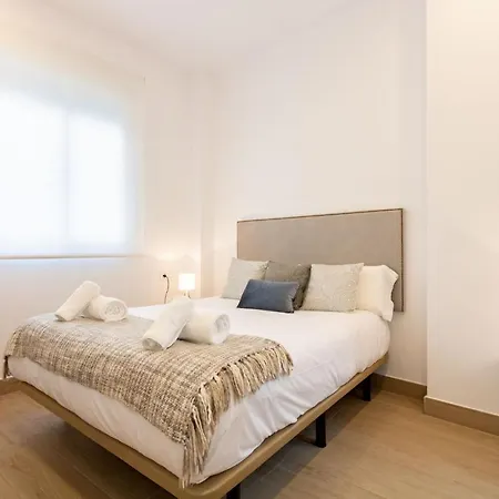 Nine O'clock Metrosol Apartment Seville