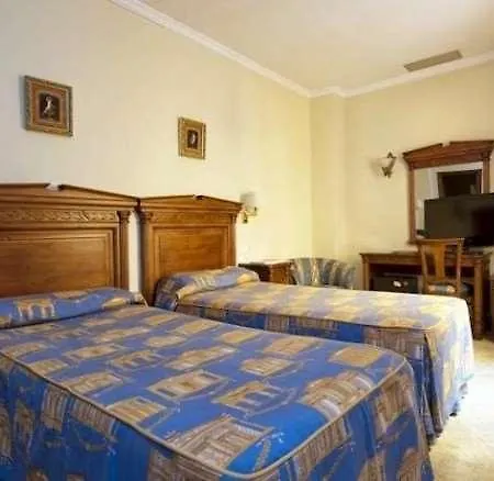 Adriano Boutique Hotel