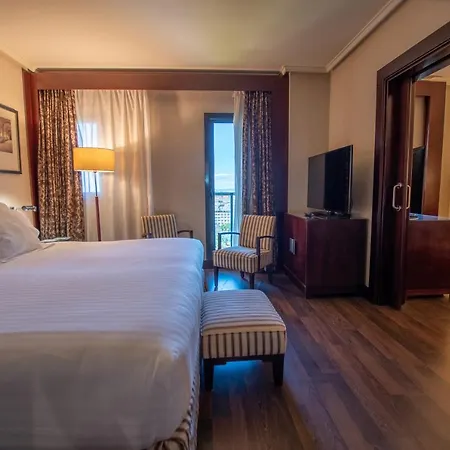 Center Hotel