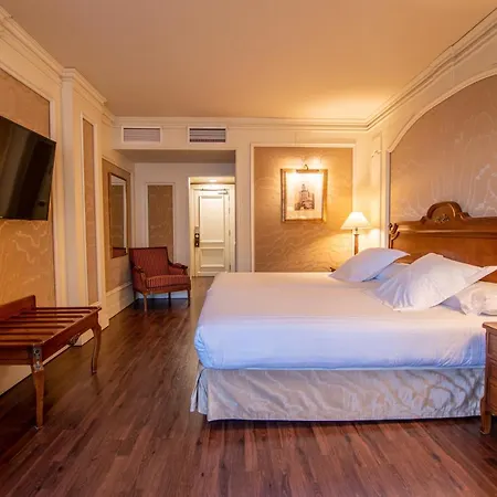Center Hotel Sevilla