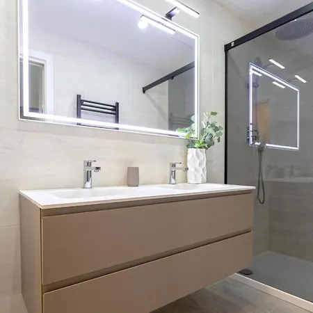 Genteel Castilla Terrace Apartamento *