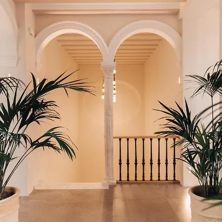 Plácido Y Grata Hotel