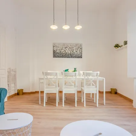 Apartment Avanti La Campana, Con Un Balcon Que Te Enamorara Del Ambiente De Seville