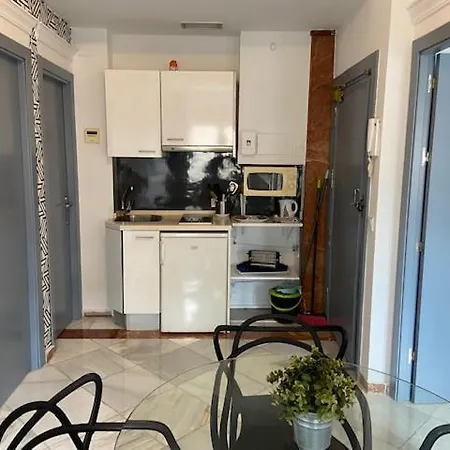 Apartment Avenida *