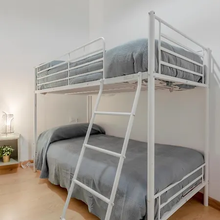 Avanti La Campana, Con Un Balcon Que Te Enamorara Del Ambiente De Apartment *