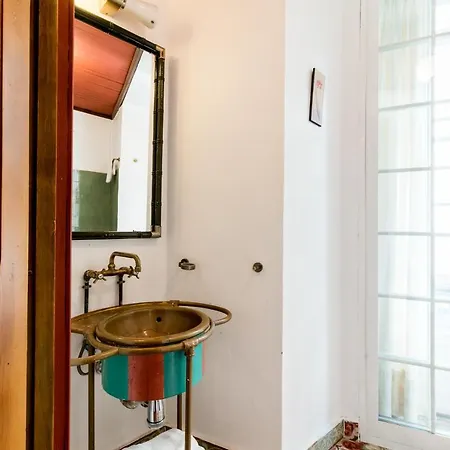 Alameda Apartment *