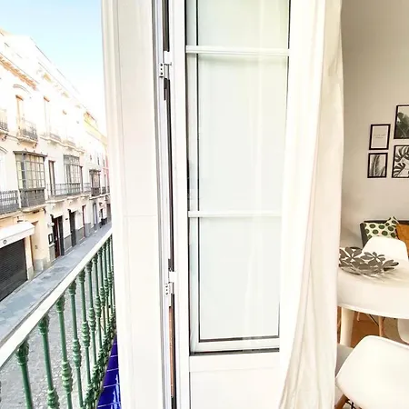 Διαμέρισμα Superb In Downtown Of ,parking Optional, !! *
