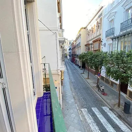 Superb In Downtown Of ,parking Optional, !! Διαμέρισμα Σεβίλλη