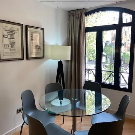 Avenida Seville