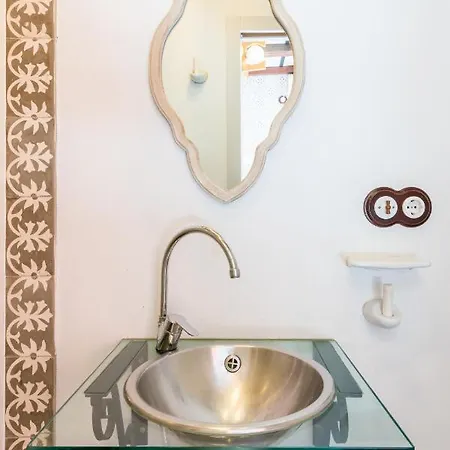 Alameda Apartment