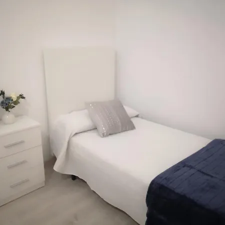 Vivir Guadalquivir Touristic Apartment *