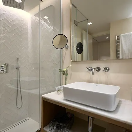 Murillo Plaza Sta. Cruz Apartment *