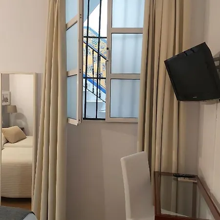 Hotel Londres *