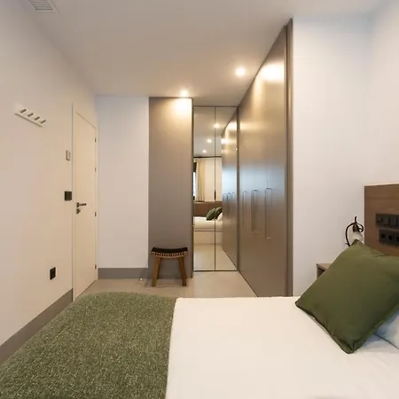 Bajeles Duplex-atico Urban Appartement
