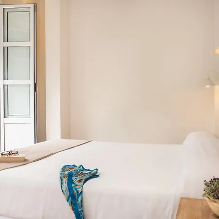Boutique Elvira Plaza Hotel 3*