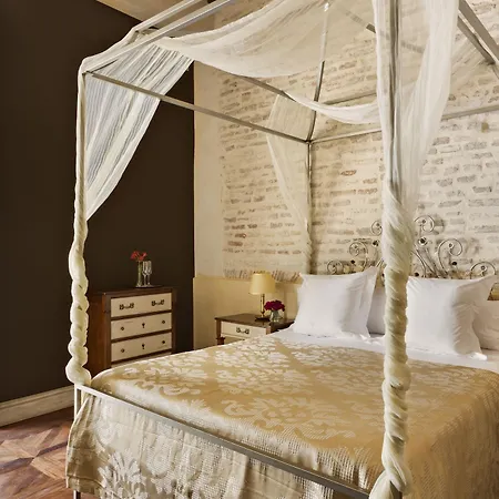Отель Casa 1800 4*