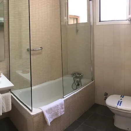 Goya Hotel 2*