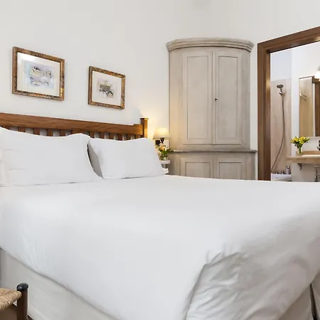 Amadeus Hotel 4*