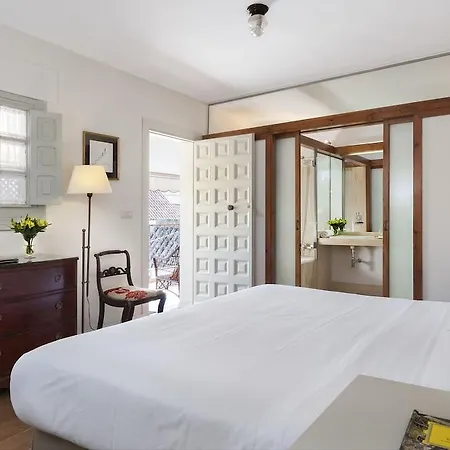 Amadeus Hotel