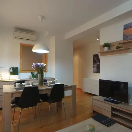 Rentalsevilla Coqueto Apartamento Con Terraza Privada Appartement Séville