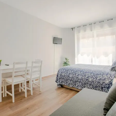 233 Hispalis Triana