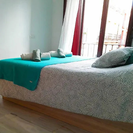 Lovely Center - Sunny Balcony Alfalfa Apartment *