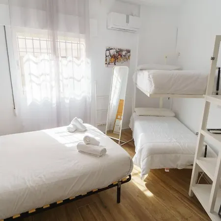 Rentalsevilla Espacioso Y Acogegor Apartamento De 3 * Севилья