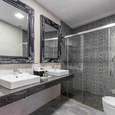 Amazing In With Kitchenette Seville