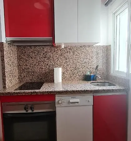 Triana Y Apartment *