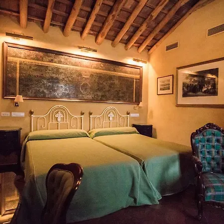 El Palacio De San Benito Pensión 4*