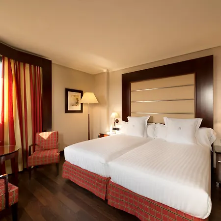 Hotel Center 4*