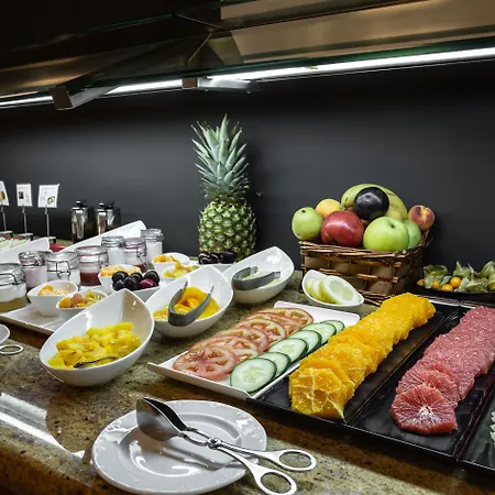 Hotel Monte Carmelo 4*