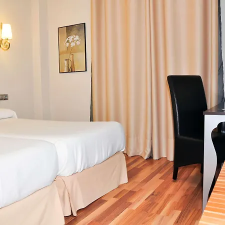 Hotel Sercotel Dona Carmela 3*