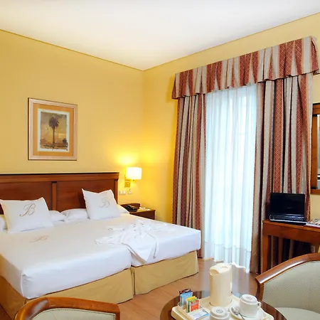 Hotel Becquer