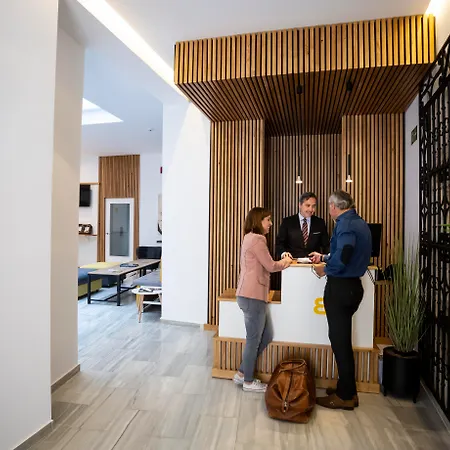 Basic Catedral Hotel