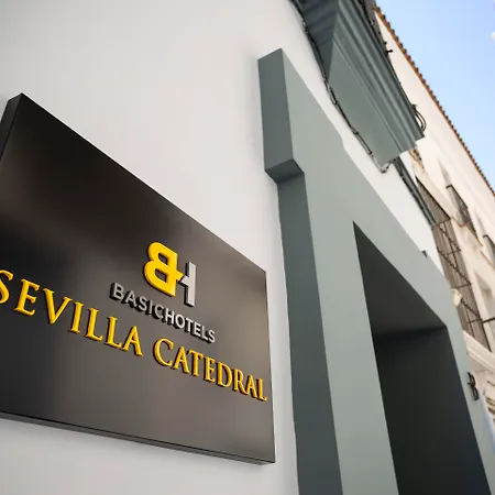 Basic Catedral 3*