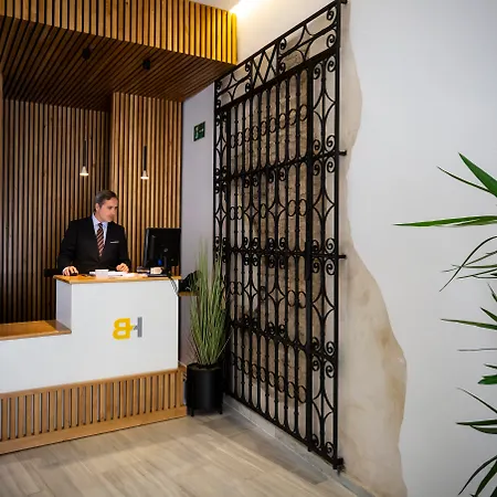Basic Catedral Hotel