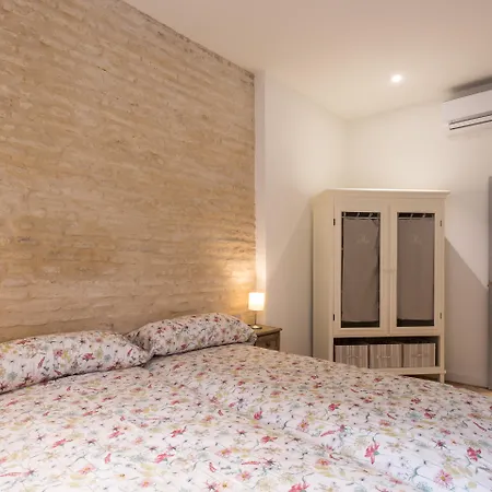 Lanza Apartment